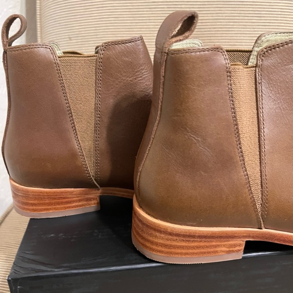 NWOT Nisolo Everyday Chelsea Women’s Ankle Boots - Brown - Size 5 - Picture 9 of 13